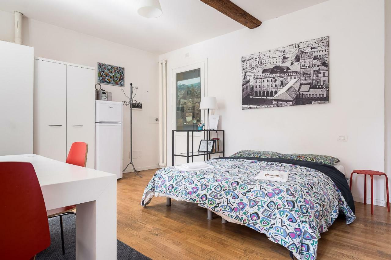Travel House Bologna Leilighet Eksteriør bilde